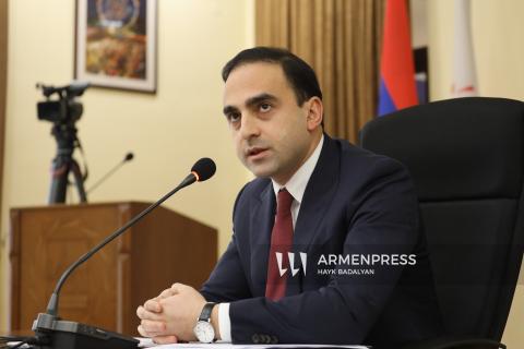 المؤتمر الصحفي لعمدة يريفان تيكران أفينيان في نهاية العام-صور-