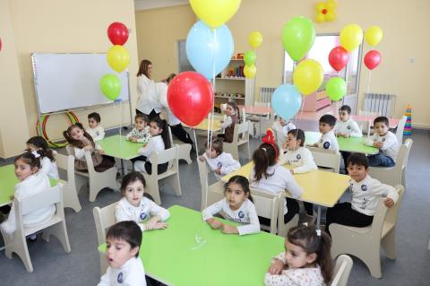 Inauguración del nuevo jardín de infantes en Balahovit
