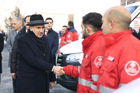 رئيس الوزراء نيكول باشينيان يقوم بزيارة خدمة الإسعاف في يريفان-حيث تمّ تنفيذ برامج تحديث وتجهيز المعدات التقنية-