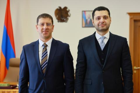 Ministro de Medio Ambiente de Armenia se reunió con embajador de Bulgaria