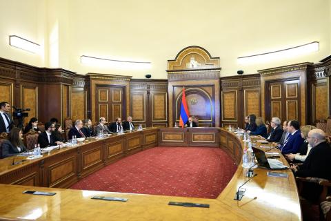 Discusión del concepto de ciudadanía del proyecto de estrategia migratoria encabezada por el primer ministro de Armenia