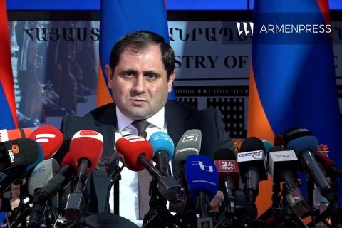 გამოვრიცხავ, არმია ვერანაირი ფორმით ვერ იქნება ჩართული პოლიტიკურ პროცესებში։ პაპიკიანი