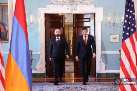Armenian Foreign Minister Ararat Mirzoyan Holds Press Conference in Washington
