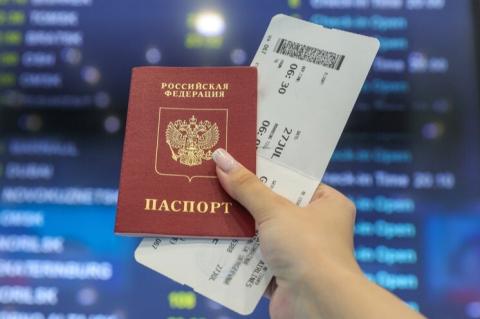 Польша с 1 апреля запретит въезд в страну россиянам с небиометрическими паспортами