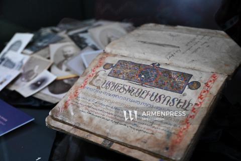 «Մատենադարանի գեղանկարչական դիմագիծը» ցուցահանդեսը բացահայտում է կառույցի  չհանրայնացված կողմը