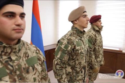 Pashinyan praises Armenia’s new military uniforms