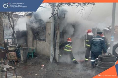 Փրկարարները մարել են Երևան քաղաքի Տիչինայի փողոցի վուլկանիզացիոն կետում բռնկված հրդեհը