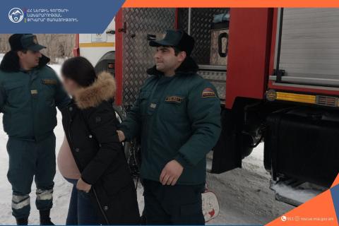 Փրկարարները հղի կնոջը տեղափոխել են բժշկական կենտրոն. նրա կյանքին վտանգ չի սպառնում