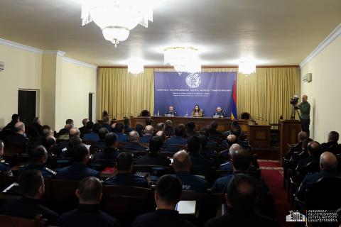 ՆԳ նախարարը Ոստիկանության և Փրկարար ծառայության անձնակազմներին է ներկայացրել ծառայությունների նորանշանակ ղեկավարներին