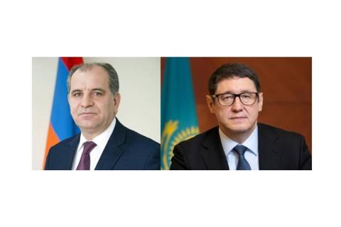 Դեսպան Ղևոնդյանը հանդիպել է Ղազախստանի ատոմային էներգիայի գործակալության ղեկավարի հետ
