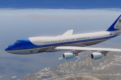 Trump's plane returns safely to Washington after 'minor electrical issue,' Davos trip to continue