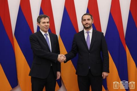 Vice Speaker of Parliament, Greek Ambassador discuss global developments