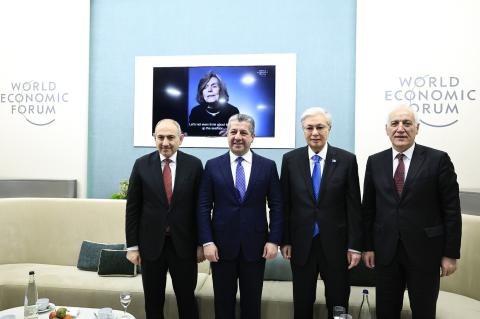 Pashinyan meets international partners, tech representatives in Davos