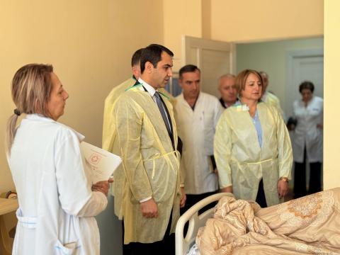 Գեղարքունիքի մարզպետը մարզի ԲԿ-ներում ծանոթացել է առողջության համընդհանուր ապահովագրության համակարգի ներդրման գործընթացին