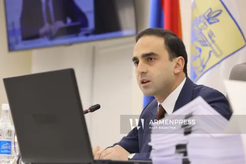 نشست کاری شورای شهر شهرداری ایروان