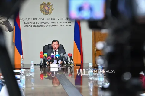 نشست خبری یغیازار واردانیان رئیس کمیته شهرسازی جمهوری ارمنستان