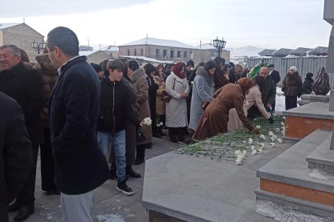 Homenaje a la memoria de los héroes caídos en Gegharkunik