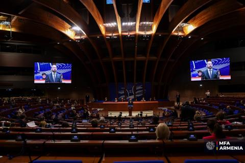 Il n’y a pas de persécution des membres du clergé en Arménie : Mirzoyan a répondu à un député à l’APCE