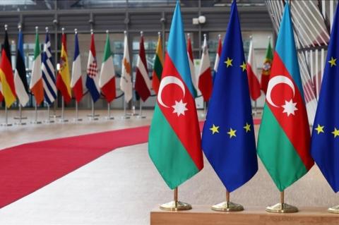 L’UE et l’Azerbaïdjan approfondissent leur coopération afin de stimuler les investissements et la connectivité