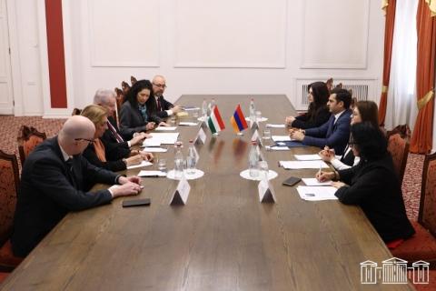 Les parlementaires arméniens et hongrois ont souligné l’importance du développement des relations bilatérales