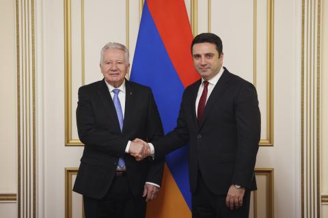 Ermenistan Ulusal Meclisi Başkanı, Macaristan Ulusal Meclisi Başkan Yardımcısı ile görüştü