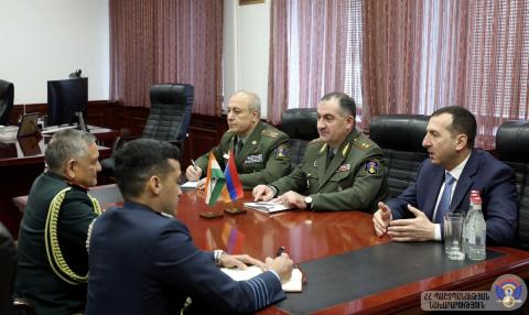 Эдвард Асрян и Анил Чаухан обсудили ход армяно-индийского сотрудничества в оборонной сфере