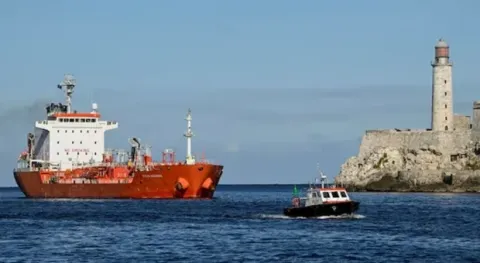 Мексика ищет дипломатическое решение вопроса поставок нефти на Кубу