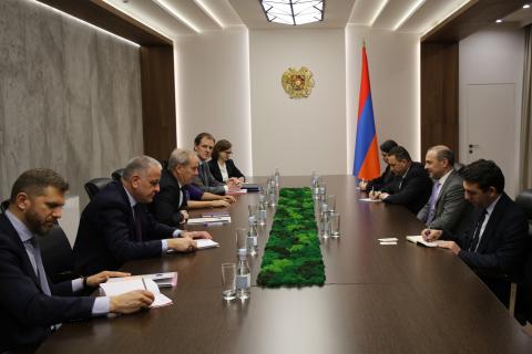 Секретарь Совбеза Армении представил заместителю генсека Европейской службы внешних действий проекты по развитию региональной инфраструктуры