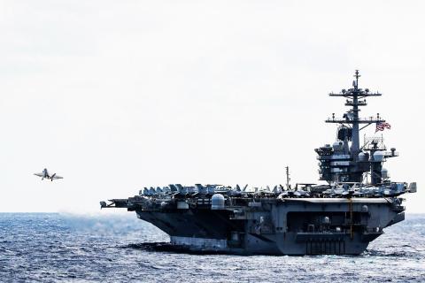 Иранский дрон провел разведку на месте нахождения авианосца ВМС США в Аравийском море