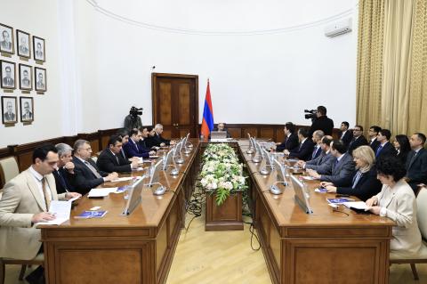 Под председательством премьер-министра Пашиняна обсужден доклад о деятельности министерства финансов за 2025 год