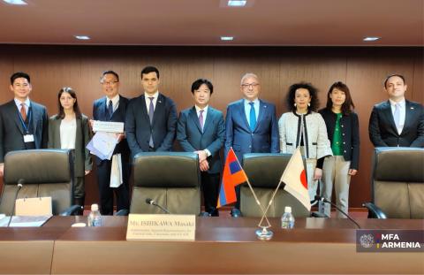 Заместитель министра иностранных дел Республики Армения представил японскому коллеге информацию о развитиях на Южном Кавказе
