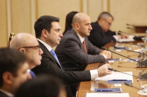 آلن سیمونیان مطمئن است در پرونده قضایی علیه رسانه‌ای که جمله جعلی به او نسبت داده، پیروز خواهد شد