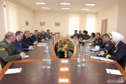 სომხეთმა და ინდოეთმა განიხილეს სამხედრო-ტექნიკურ თანამშრომლობასთან დაკავშირებული საკითხები