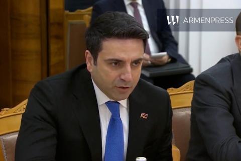 Нас беспокоит часто повторяющаяся риторика: Ален Симонян Сергей Лаврову