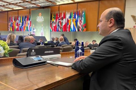 Embajador de Armenia en Estados Unidos participó en la Conferencia Ministerial sobre Tierras Raras