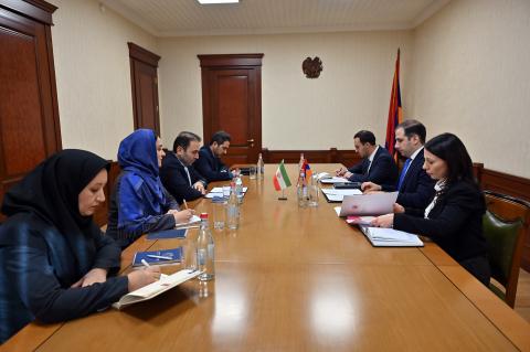 Глава КГД Армении и посол Ирана обсудили проект создания «Упрощенного таможенного коридора» на армяно-иранской границе