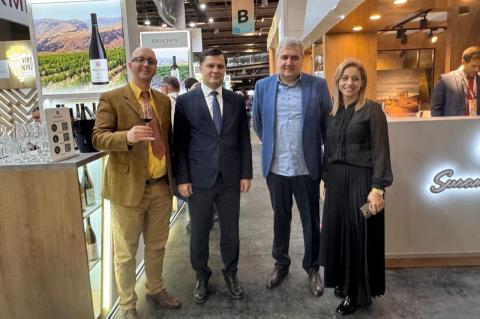 L’ambassadeur d’Arménie en France a découvert les produits des entreprises arméniennes lors du salon «Wine Paris 2026»