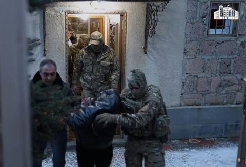 Հանցավոր խումբ է բացահայտվել. կատարվել են մեծամասշտաբ խուզարկություններ, կան ձերբակալվածներ