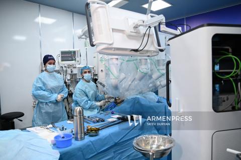 Հայաստանում վիրահատում են ռոբոտի միջոցով