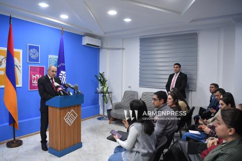 我们希望与阿塞拜疆在已划定边界区域建立一个联合贸易平台——总理