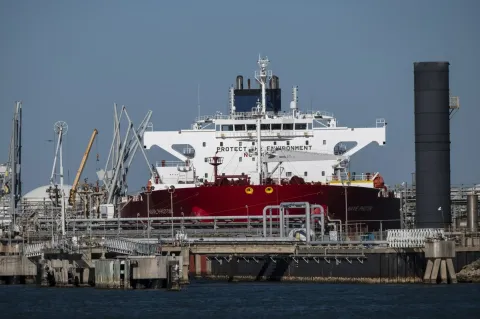 Вашингтон ожидает увеличения добычи нефти в Венесуэле на 30-40%