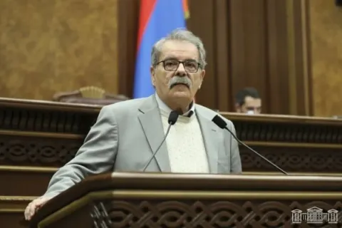 Asamblea Nacional no revocó los poderes del diputado Hakob Hakobyan