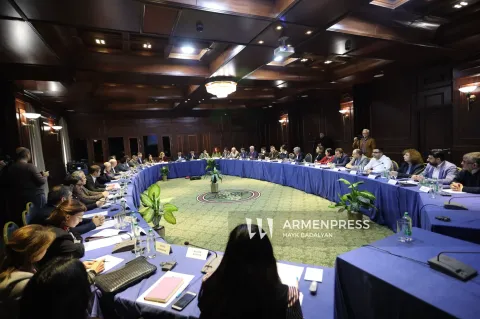 «Խաղաղության կամուրջ» նախաձեռնությունն ամփոփել է Հայաստանում տեղի ունեցած հայ-ադրբեջանական երկօրյա համաժողովի արդյունքները