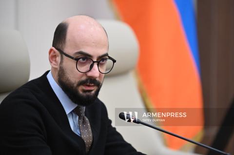 Milletvekili Hovhannisyan'dan Bakü'de tutulan Ermenilerin geri dönüşü hakkında: Bizim günlük işimizdir