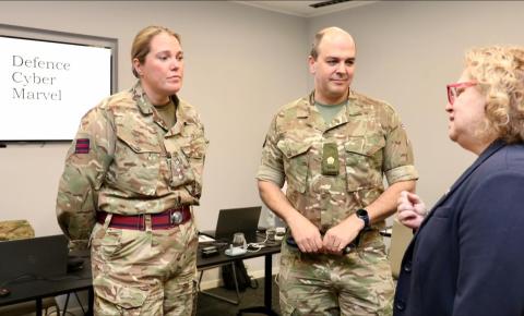 ՄԹ դեսպանն ու ռազմական կցորդը հանդիպել են կիբերպաշտպանության միջազգային զորավարժության հայ և բրիտանացի մասնակիցների հետ