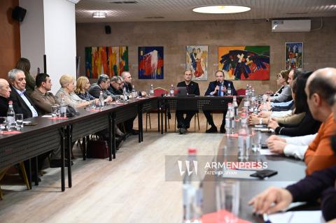 Բժշկական միավորումները Առողջության ապահովագրության հիմնադրամի տնօրենի հետ քննարկեցին արձանագրված խնդիրներն ու լուծումները