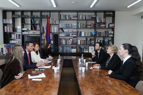 بحث آفاق التعاون التعليمي والعلمي بين أرمينيا وألمانيا