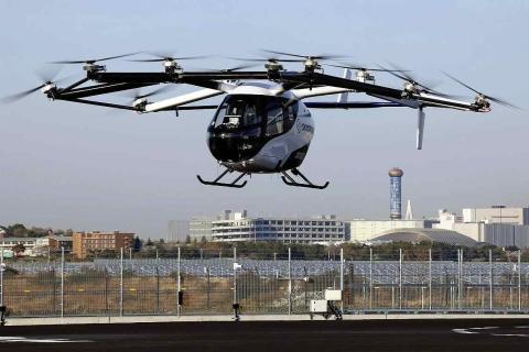 В Токио состоялся первый испытательный полет летающего автомобиля