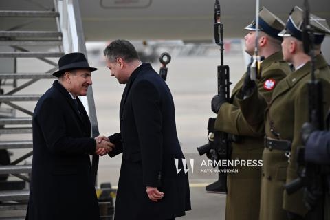 პრემიერ-მინისტრი ოფიციალური ვიზიტით პოლონეთში ჩავიდა