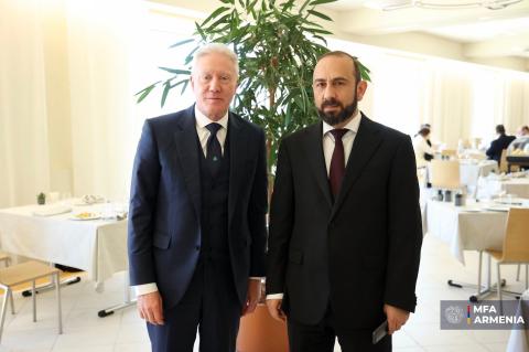 阿拉拉特·米尔佐亚会见吉尔吉斯斯坦与黎巴嫩同行